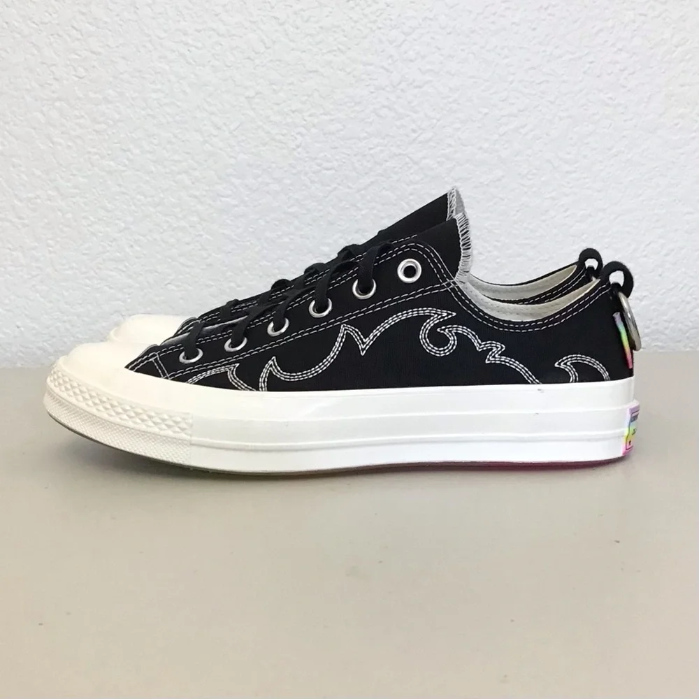 Converse Women’s 9 / Men’s 7 NWOT Chuck Low Pride Black Sneakers Shoes A10215C